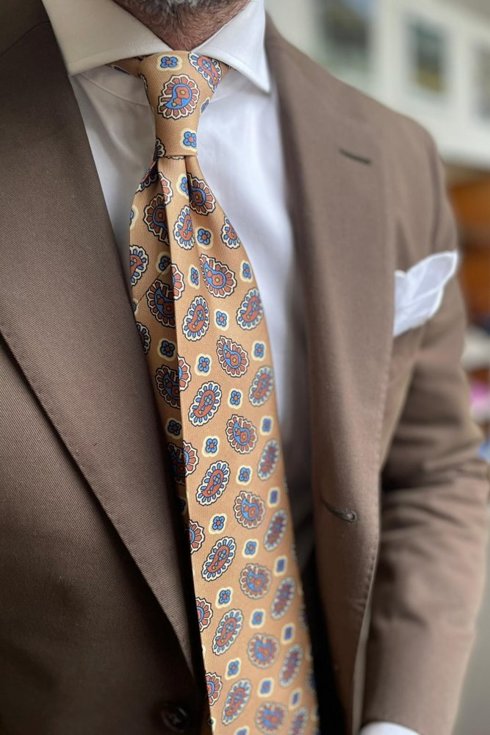 Ancient gold printed silk paisley tie