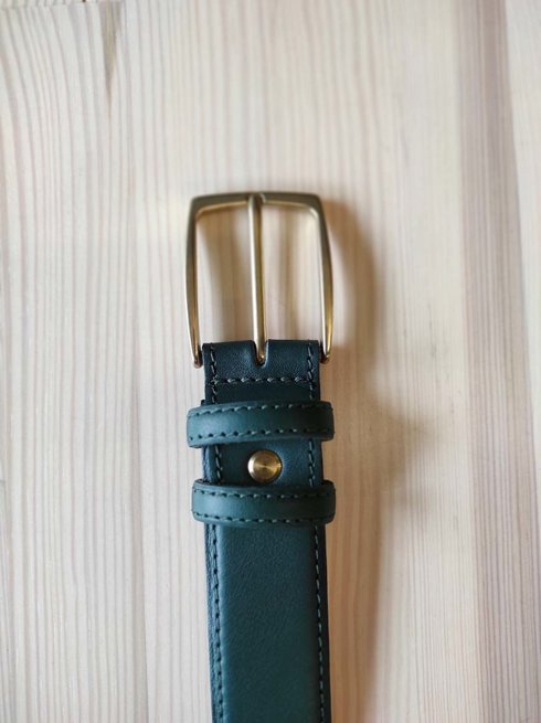 Green calf leather belt - gold line