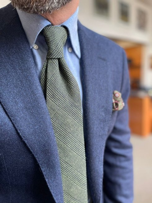 Green checked raw silk tie