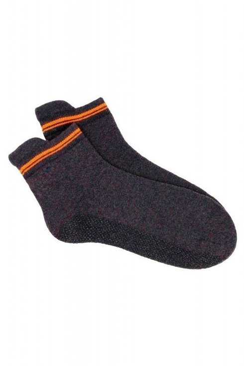 Lightweight and breathable ankle padded socks / Pedemeia