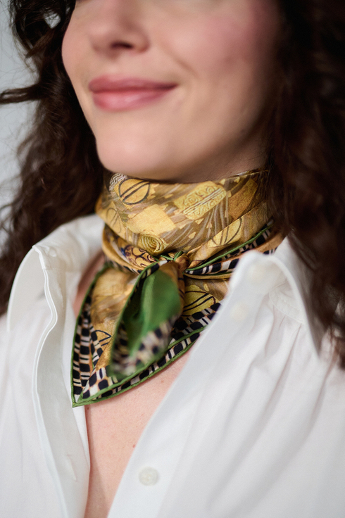 Silk scarf 'Portrait of Adele' Gustav Klimt