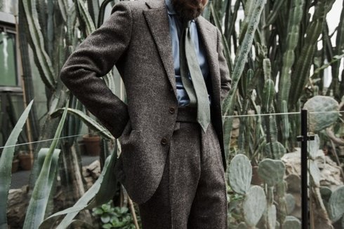 Undyed 100% tweed suit