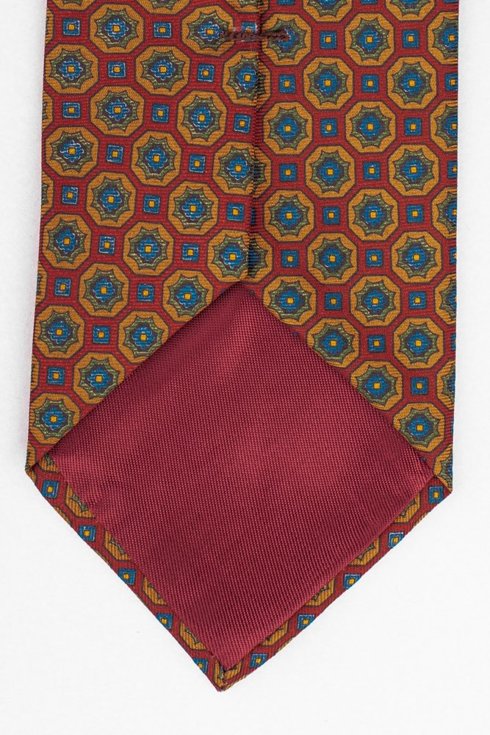 Czerwony krawat Ancient Madder Silk z klasycznym motywem