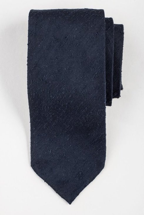 Granatowy krawat z szantungu bez podszewki