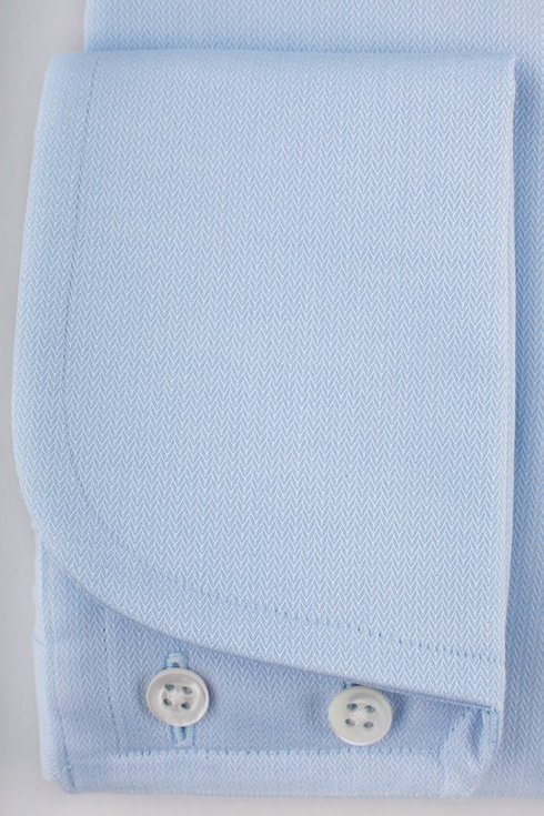Koszula błękitna w mikrowzór z mankietem koktajlowym Albini