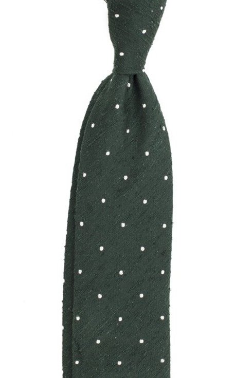 Zielony krawat w kropki z szantungu bez podszewki